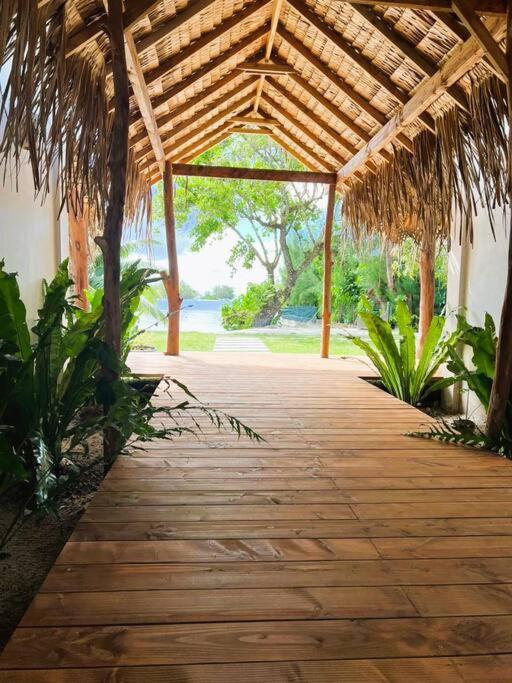 Bungalow Tiarii, Avec Acces Direct A Une Plage Privee Tevaitoa Ngoại thất bức ảnh